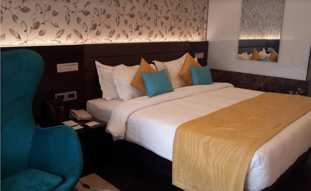 Country Inn & Suites By Radisson, Bengaluru Hebbal Road Eksteriør billede